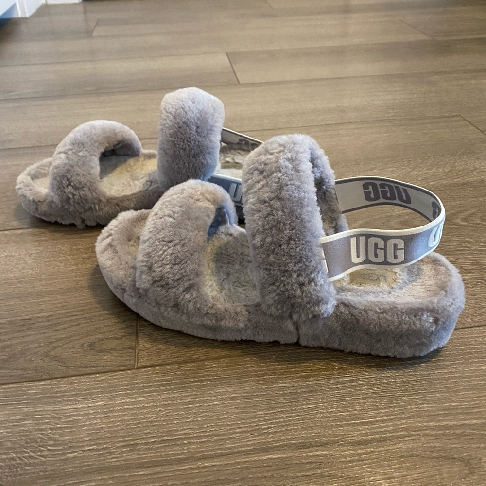Uggs Slippers - image 3